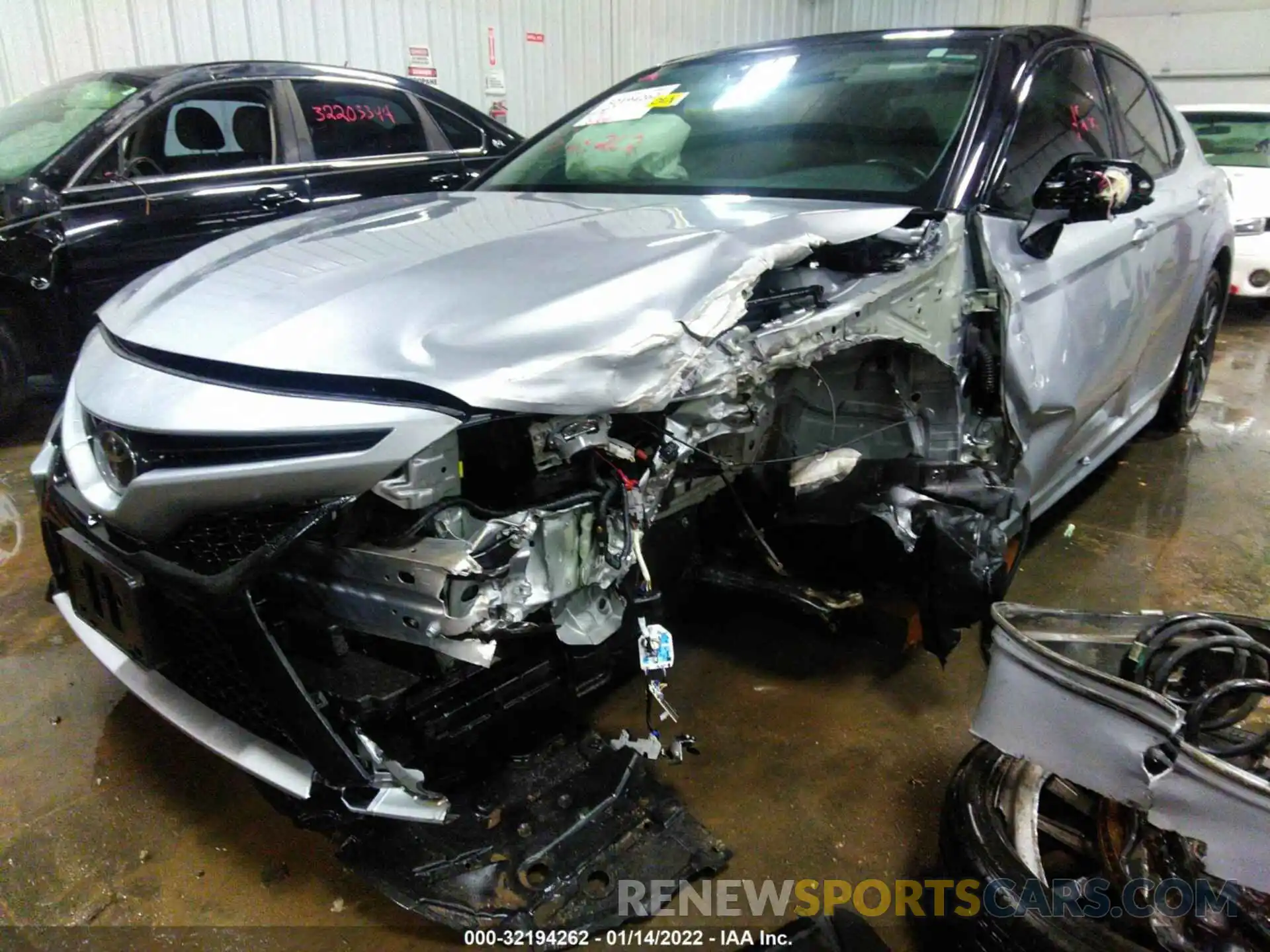 6 Photograph of a damaged car 4T1K61BK7LU009024 TOYOTA CAMRY 2020