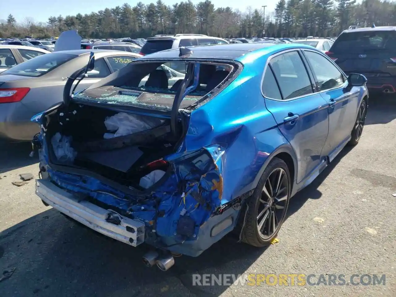 4 Photograph of a damaged car 4T1K61BK8LU010120 TOYOTA CAMRY 2020