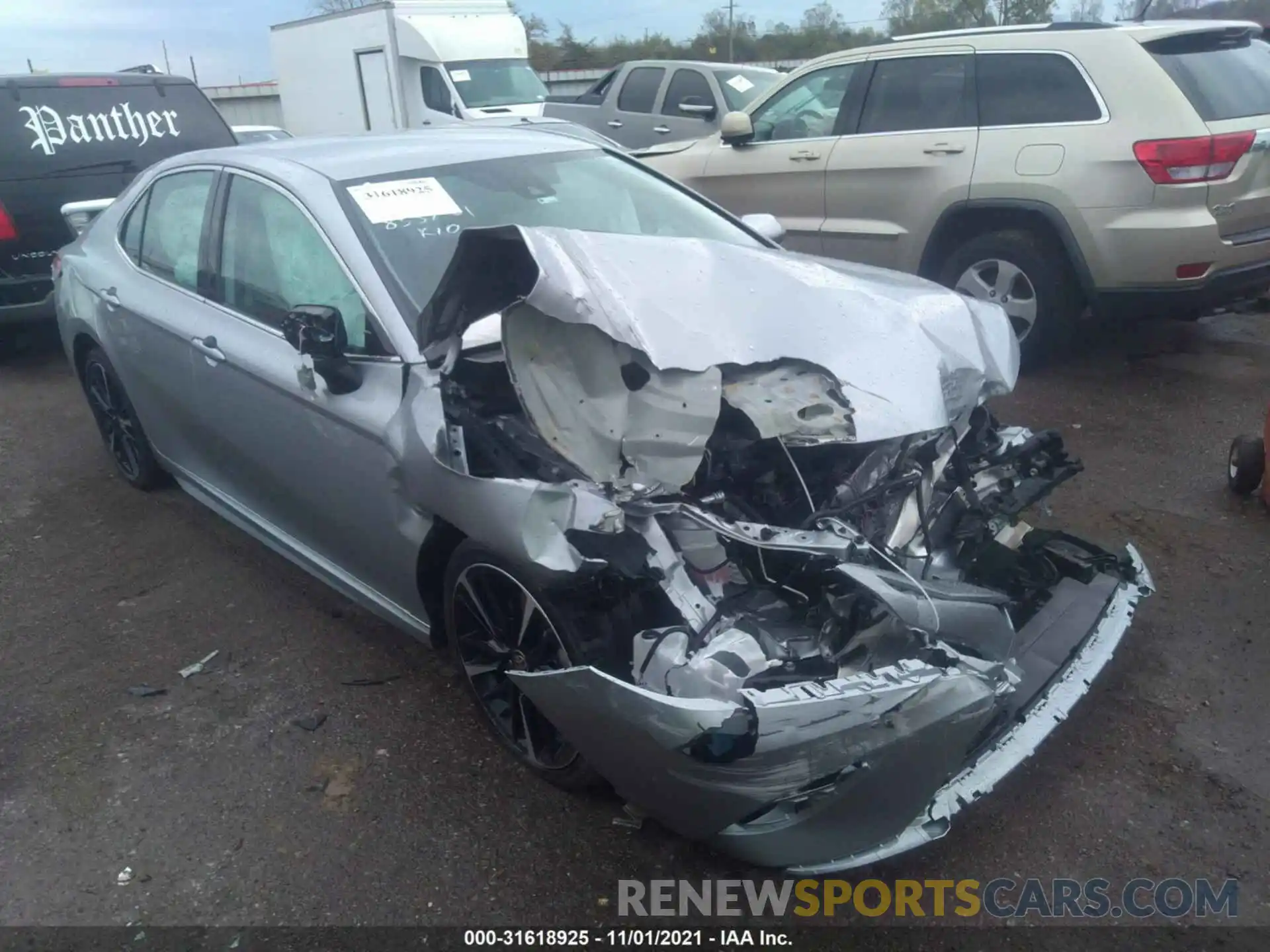 1 Photograph of a damaged car 4T1K61BK8LU010277 TOYOTA CAMRY 2020