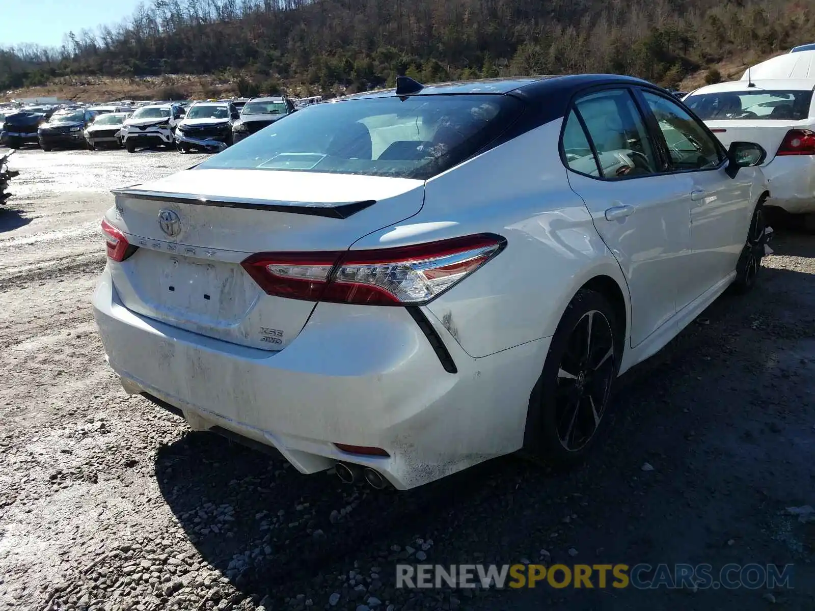 4 Photograph of a damaged car 4T1K61BK8LU014586 TOYOTA CAMRY 2020