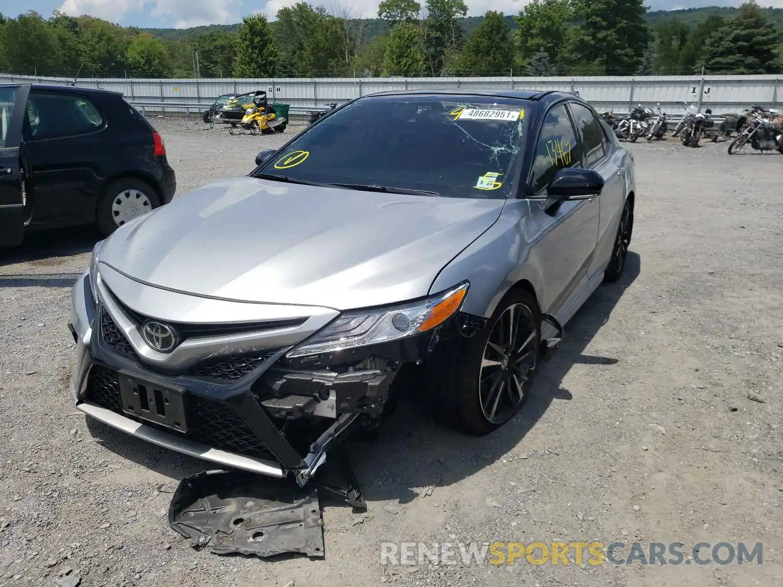 2 Photograph of a damaged car 4T1K61BK8LU015866 TOYOTA CAMRY 2020