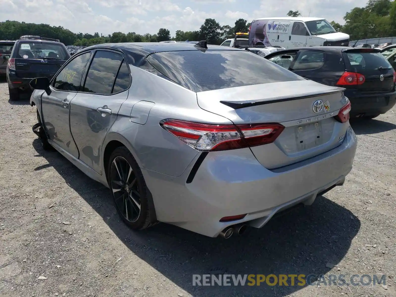 3 Photograph of a damaged car 4T1K61BK8LU015866 TOYOTA CAMRY 2020