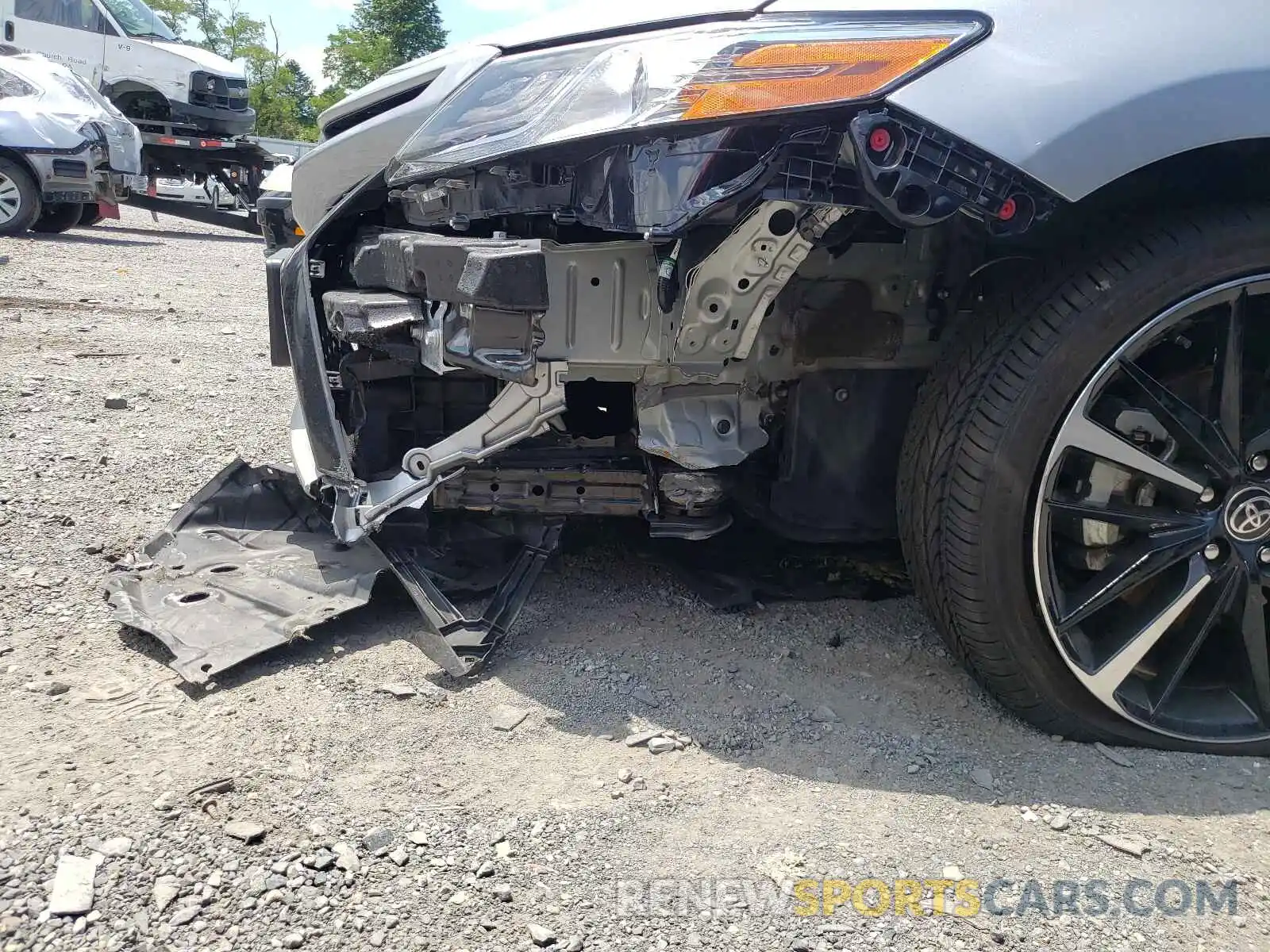 9 Photograph of a damaged car 4T1K61BK8LU015866 TOYOTA CAMRY 2020