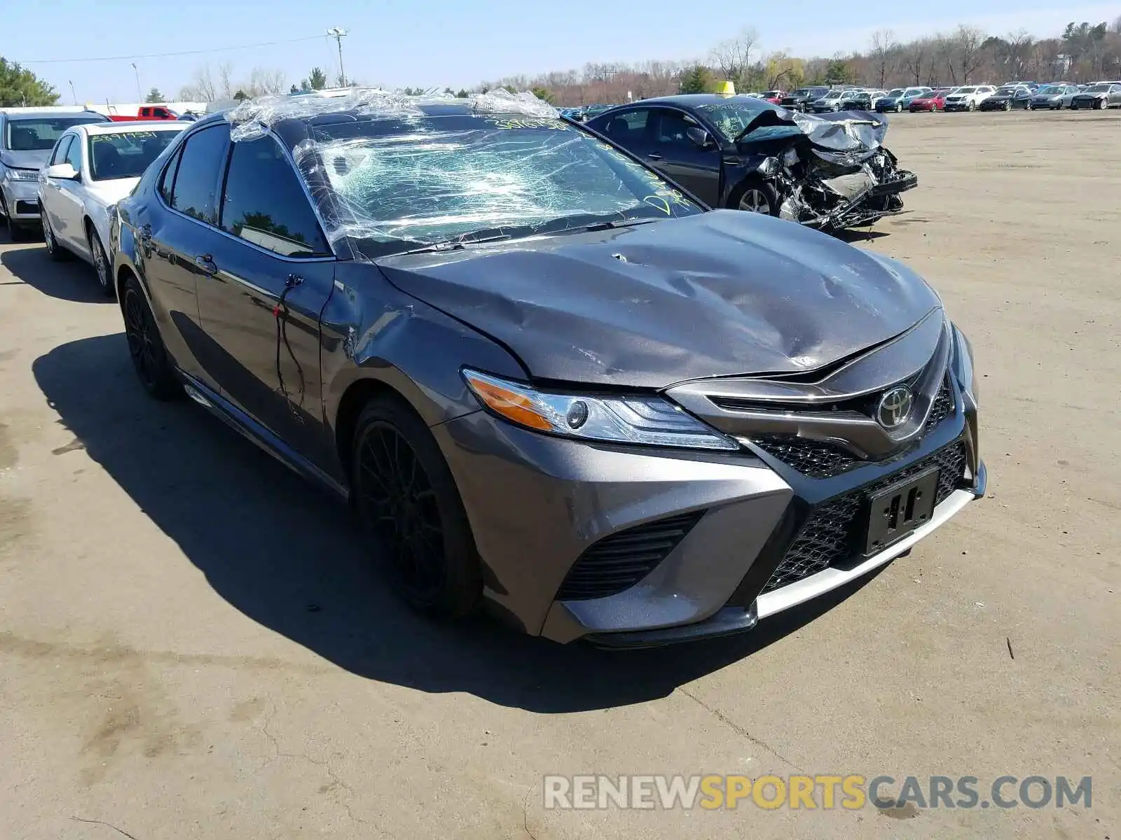 1 Photograph of a damaged car 4T1K61BK8LU017939 TOYOTA CAMRY 2020