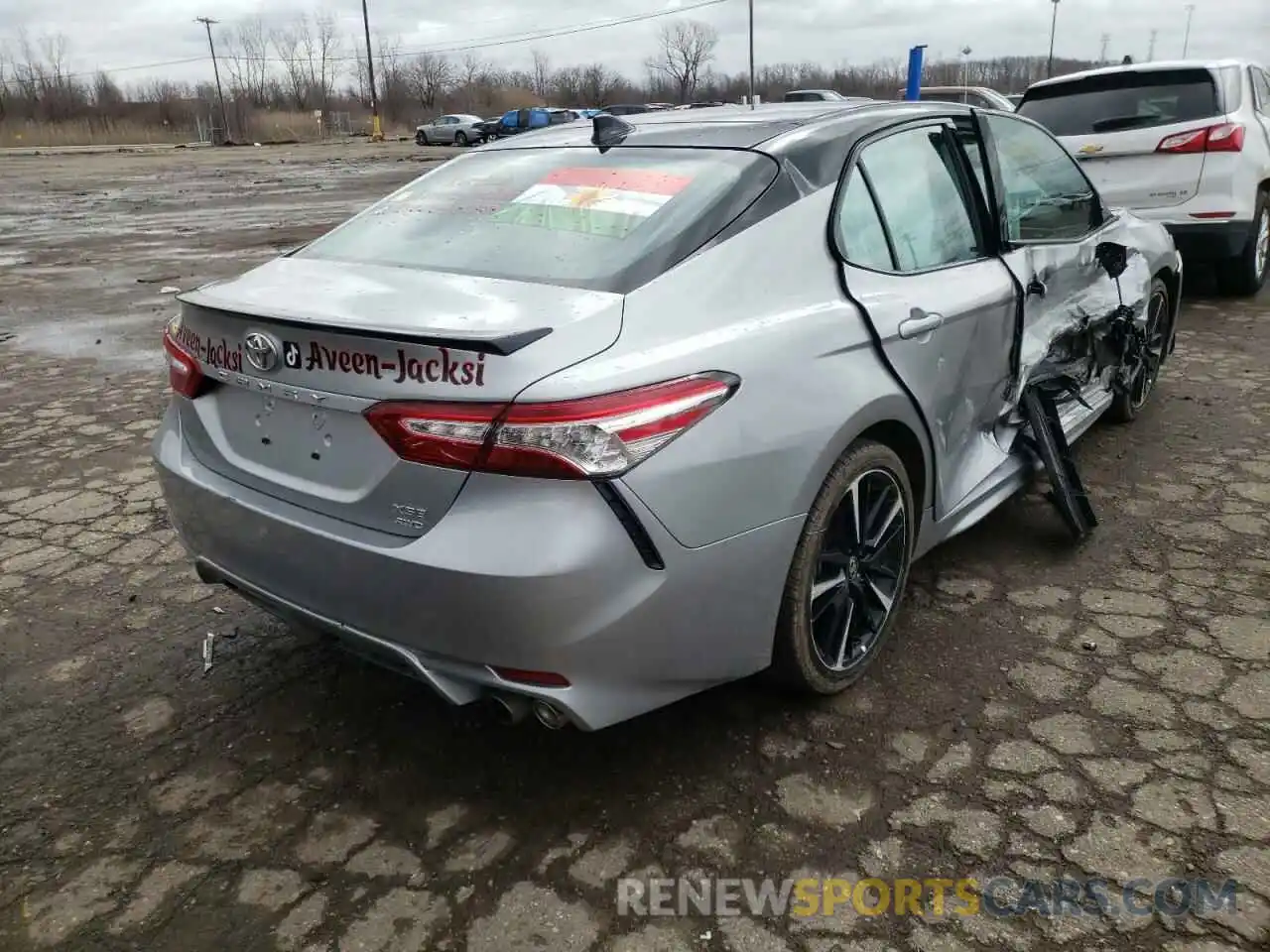 4 Photograph of a damaged car 4T1K61BKXLU003072 TOYOTA CAMRY 2020