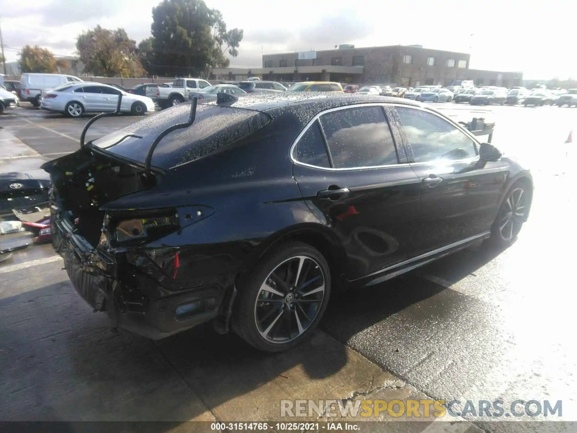 4 Photograph of a damaged car 4T1K61BKXLU014024 TOYOTA CAMRY 2020