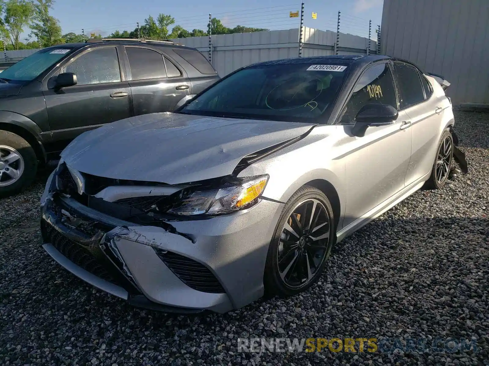 1 Photograph of a damaged car 4T1KZ1AK0LU043637 TOYOTA CAMRY 2020