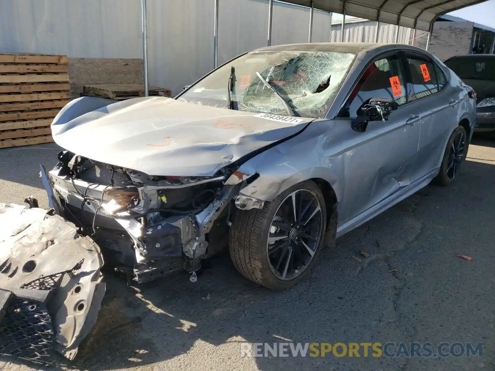 2 Photograph of a damaged car 4T1KZ1AK0LU045209 TOYOTA CAMRY 2020