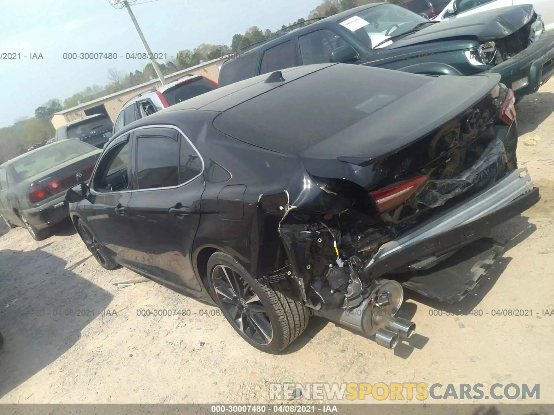 3 Photograph of a damaged car 4T1KZ1AK1LU041279 TOYOTA CAMRY 2020