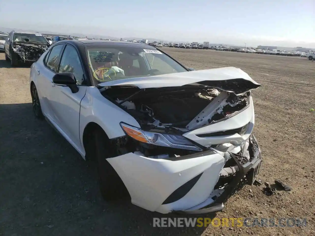 1 Photograph of a damaged car 4T1KZ1AK1LU041895 TOYOTA CAMRY 2020