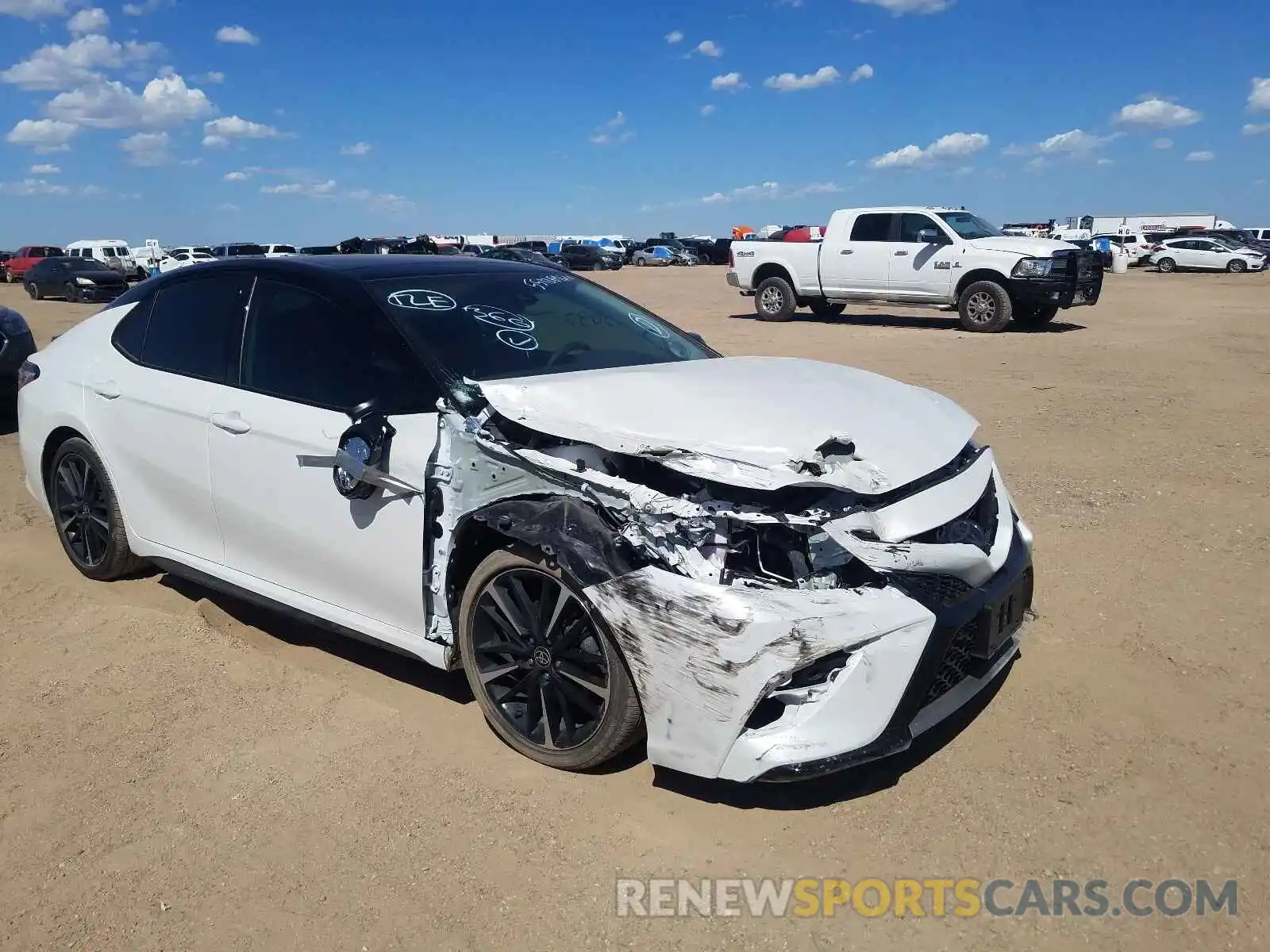 1 Photograph of a damaged car 4T1KZ1AK1LU046451 TOYOTA CAMRY 2020