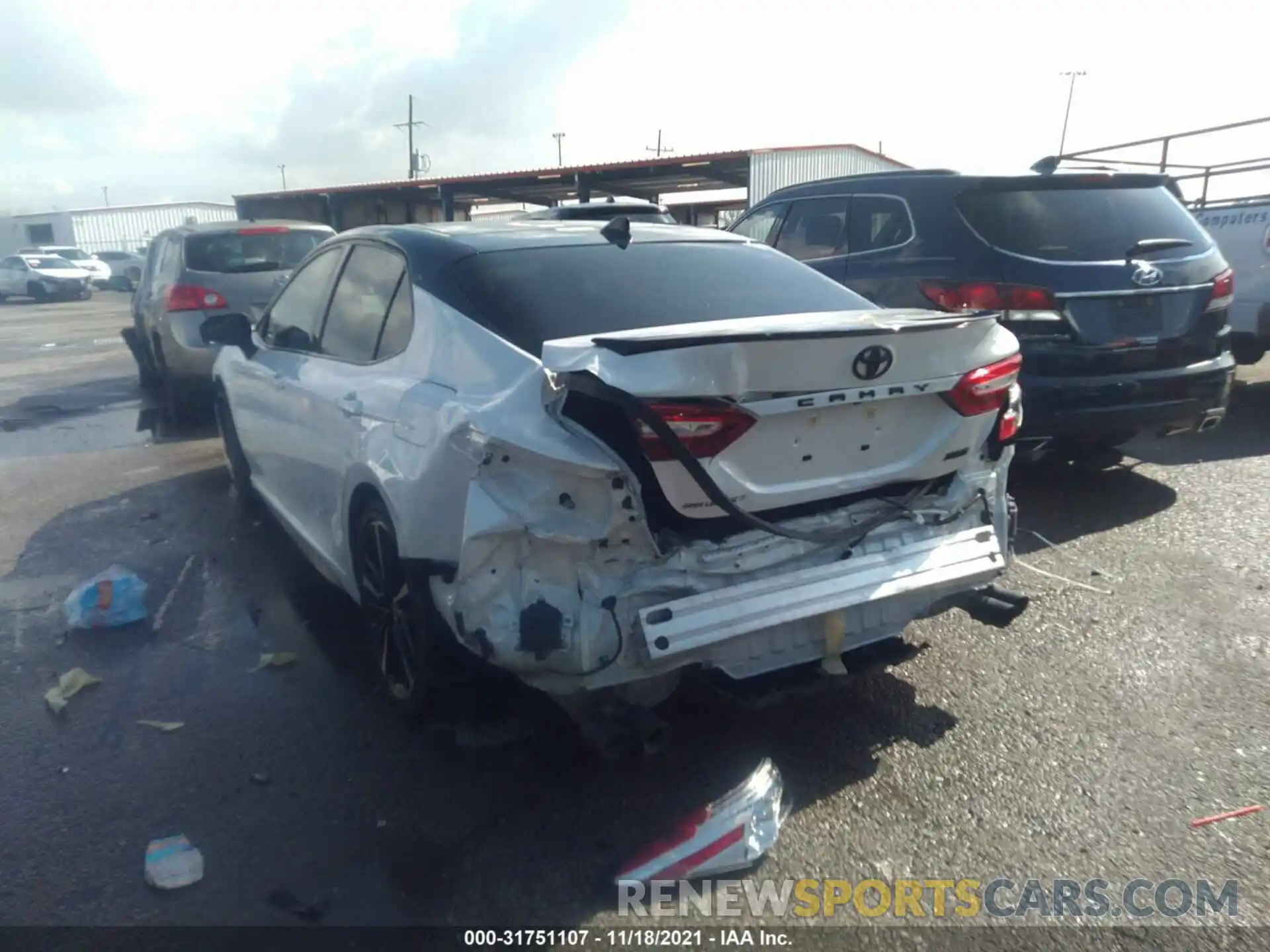 3 Photograph of a damaged car 4T1KZ1AK1LU046613 TOYOTA CAMRY 2020