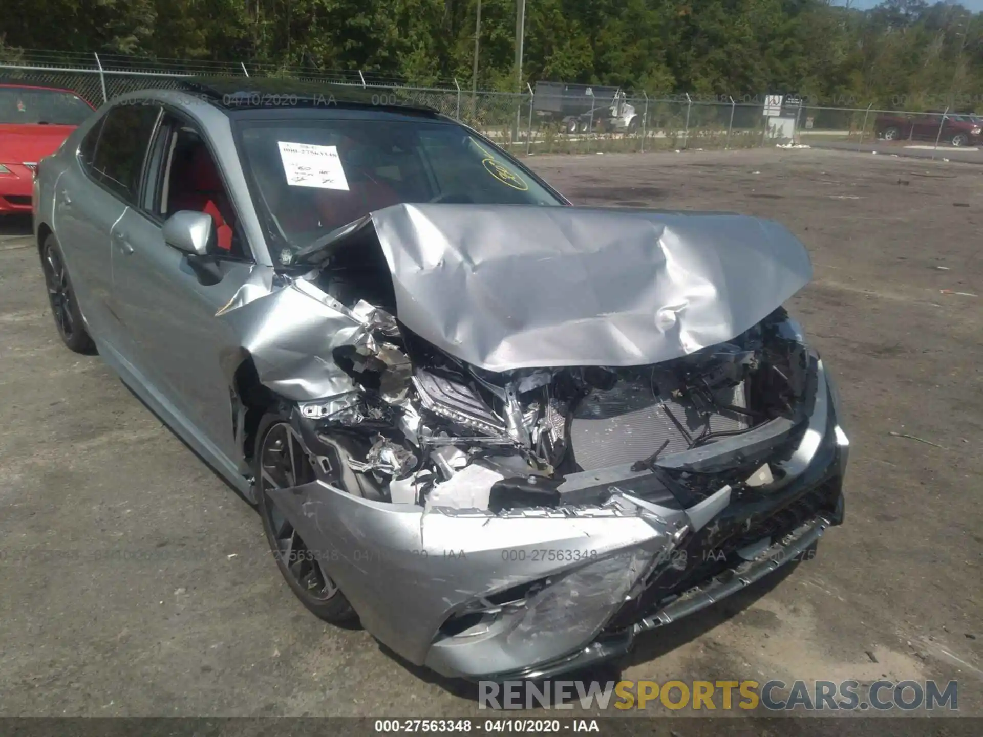 6 Photograph of a damaged car 4T1KZ1AK2LU033918 TOYOTA CAMRY 2020