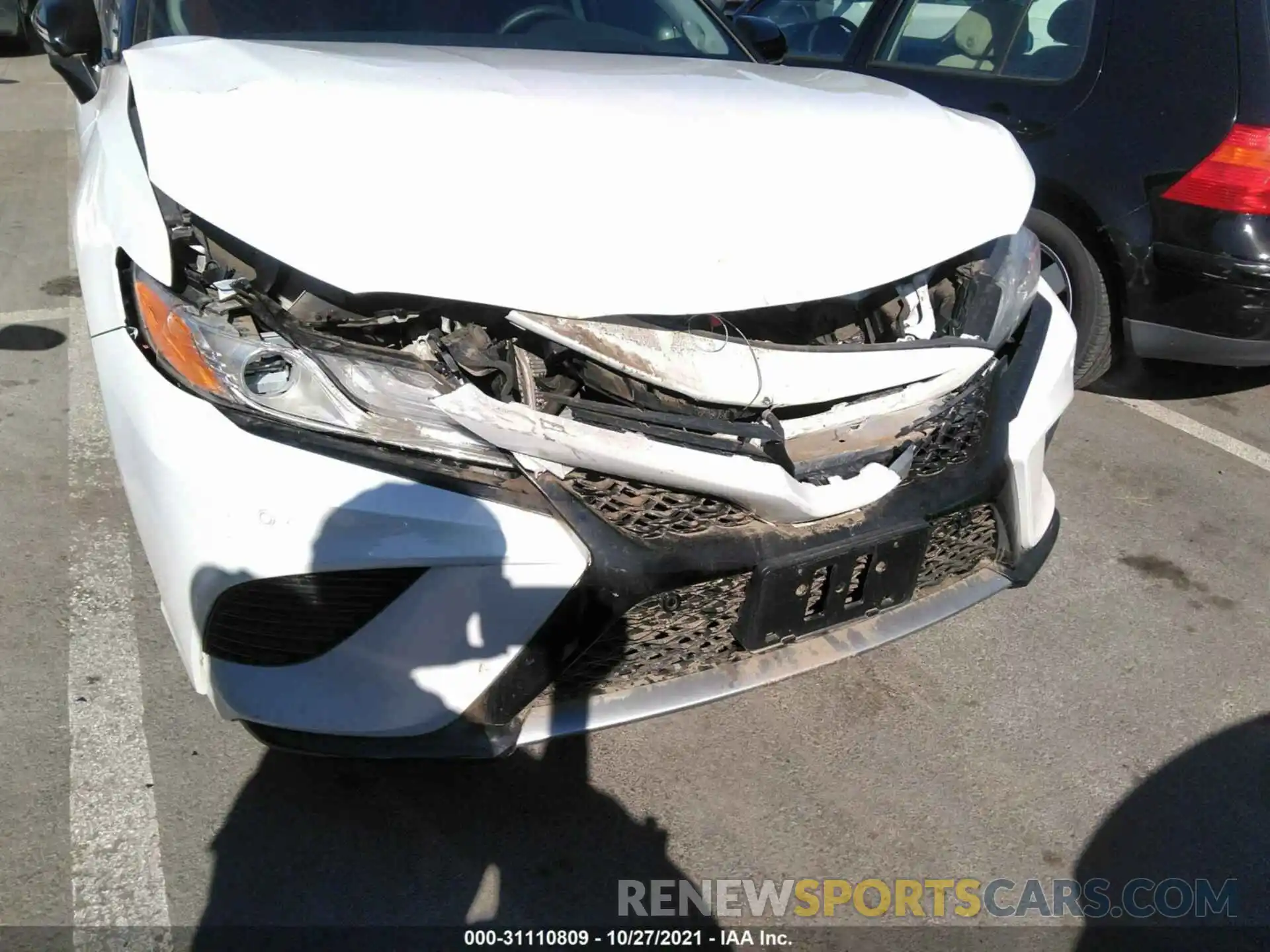 6 Photograph of a damaged car 4T1KZ1AK2LU037998 TOYOTA CAMRY 2020