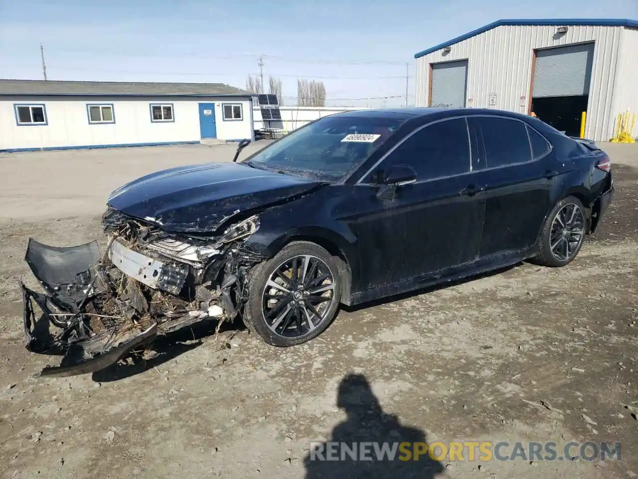 1 Photograph of a damaged car 4T1KZ1AK3LU035547 TOYOTA CAMRY 2020