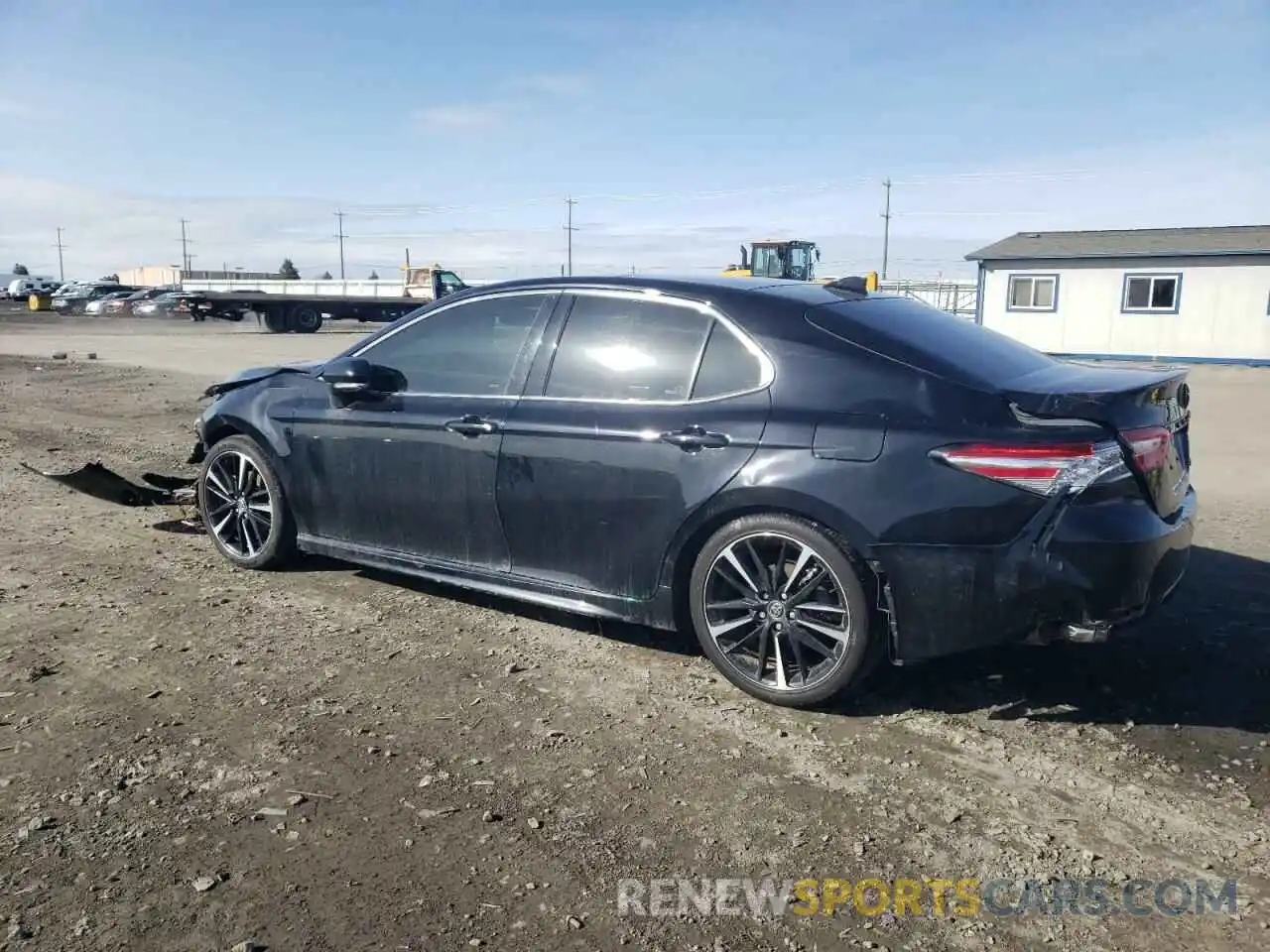 2 Photograph of a damaged car 4T1KZ1AK3LU035547 TOYOTA CAMRY 2020