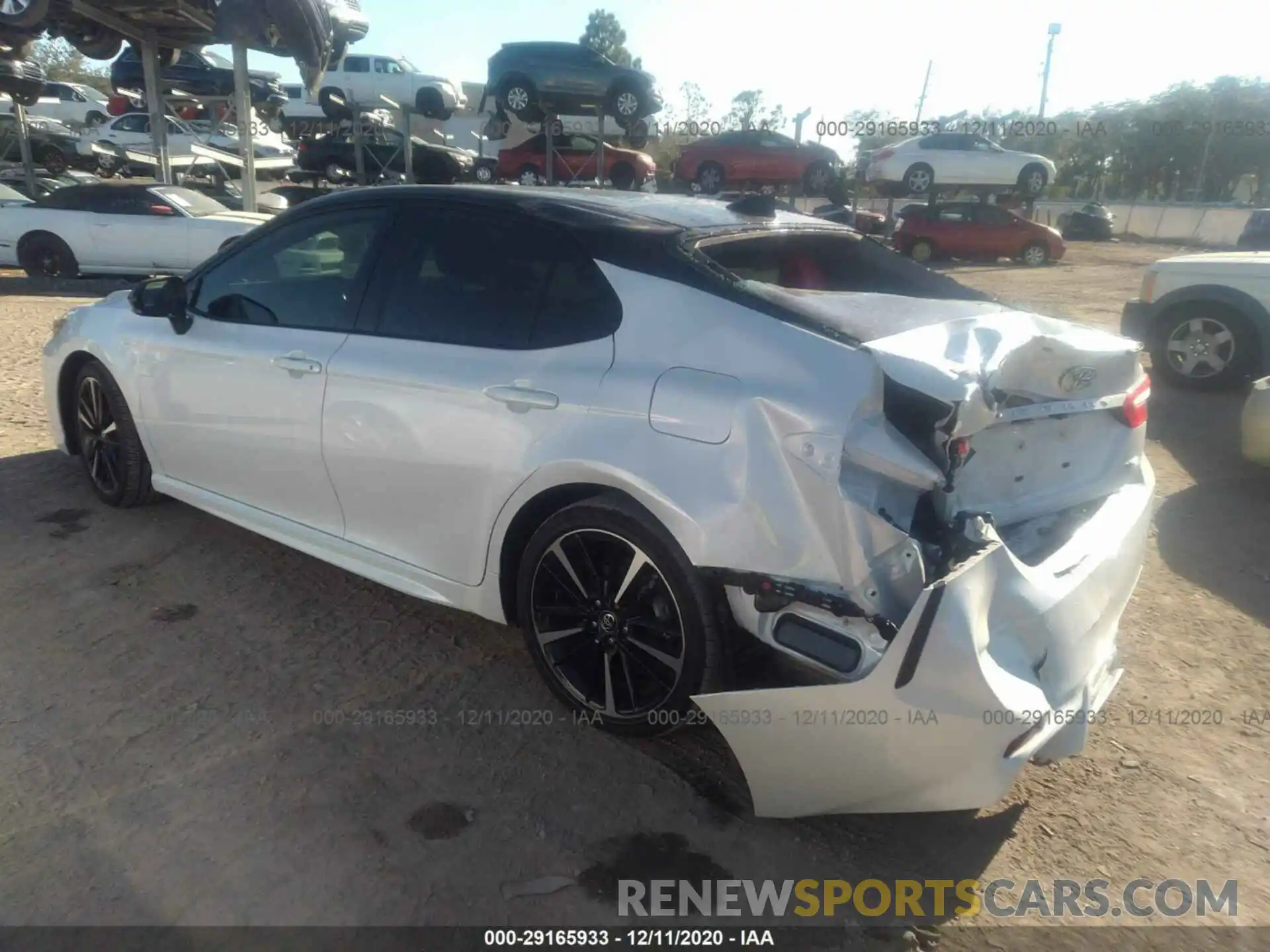 3 Photograph of a damaged car 4T1KZ1AK3LU037444 TOYOTA CAMRY 2020