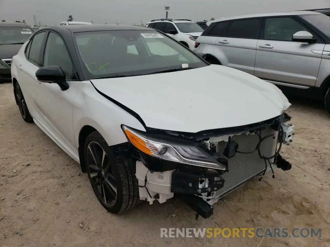 1 Photograph of a damaged car 4T1KZ1AK3LU040053 TOYOTA CAMRY 2020