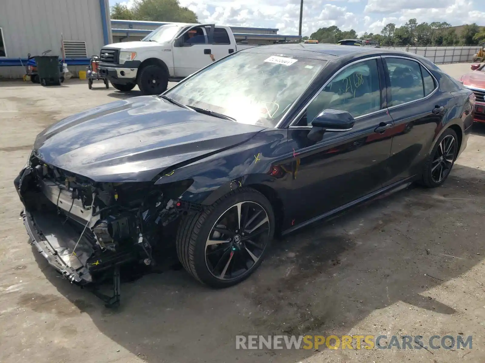 2 Photograph of a damaged car 4T1KZ1AK3LU040375 TOYOTA CAMRY 2020