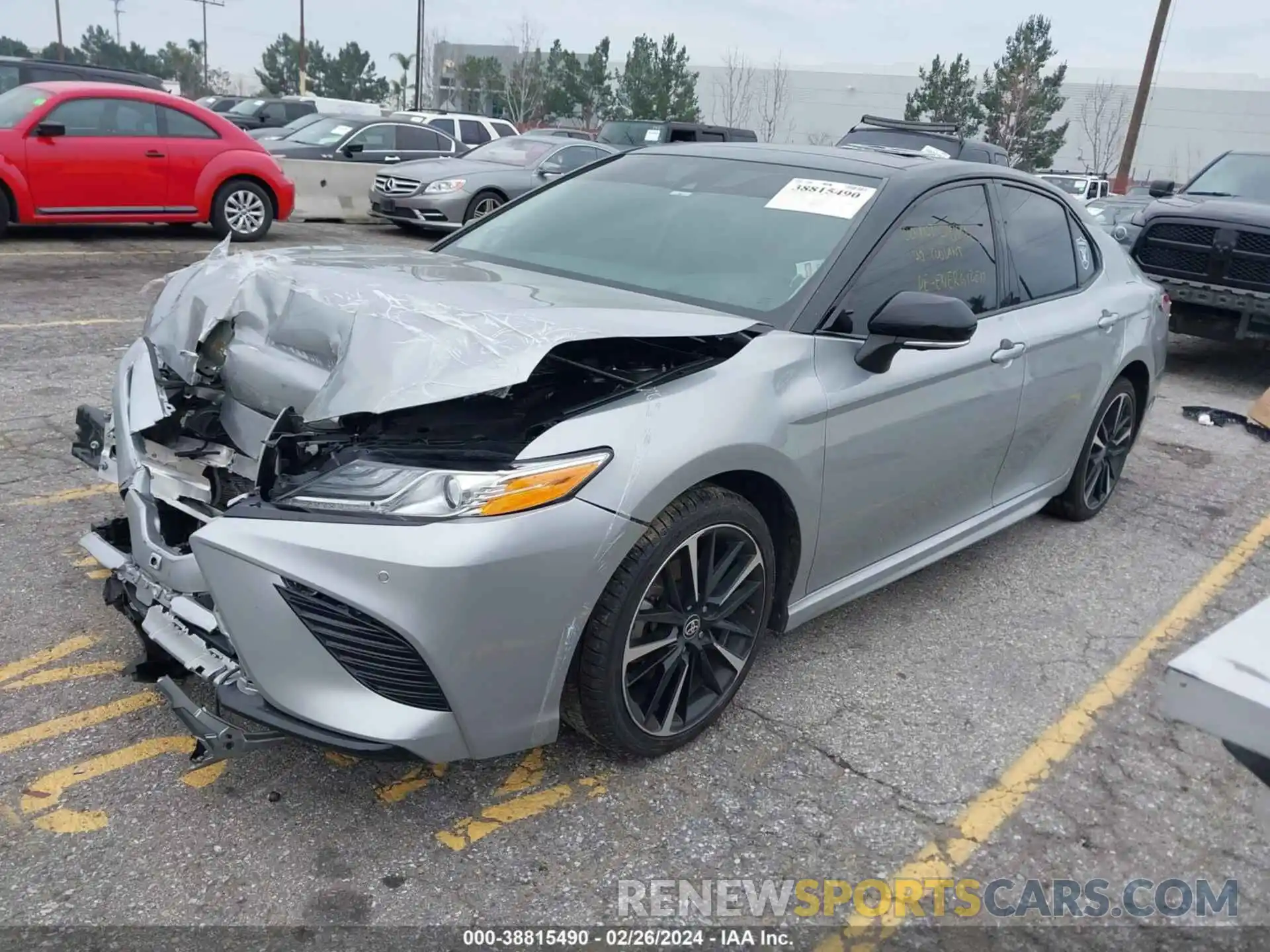 2 Photograph of a damaged car 4T1KZ1AK3LU044703 TOYOTA CAMRY 2020