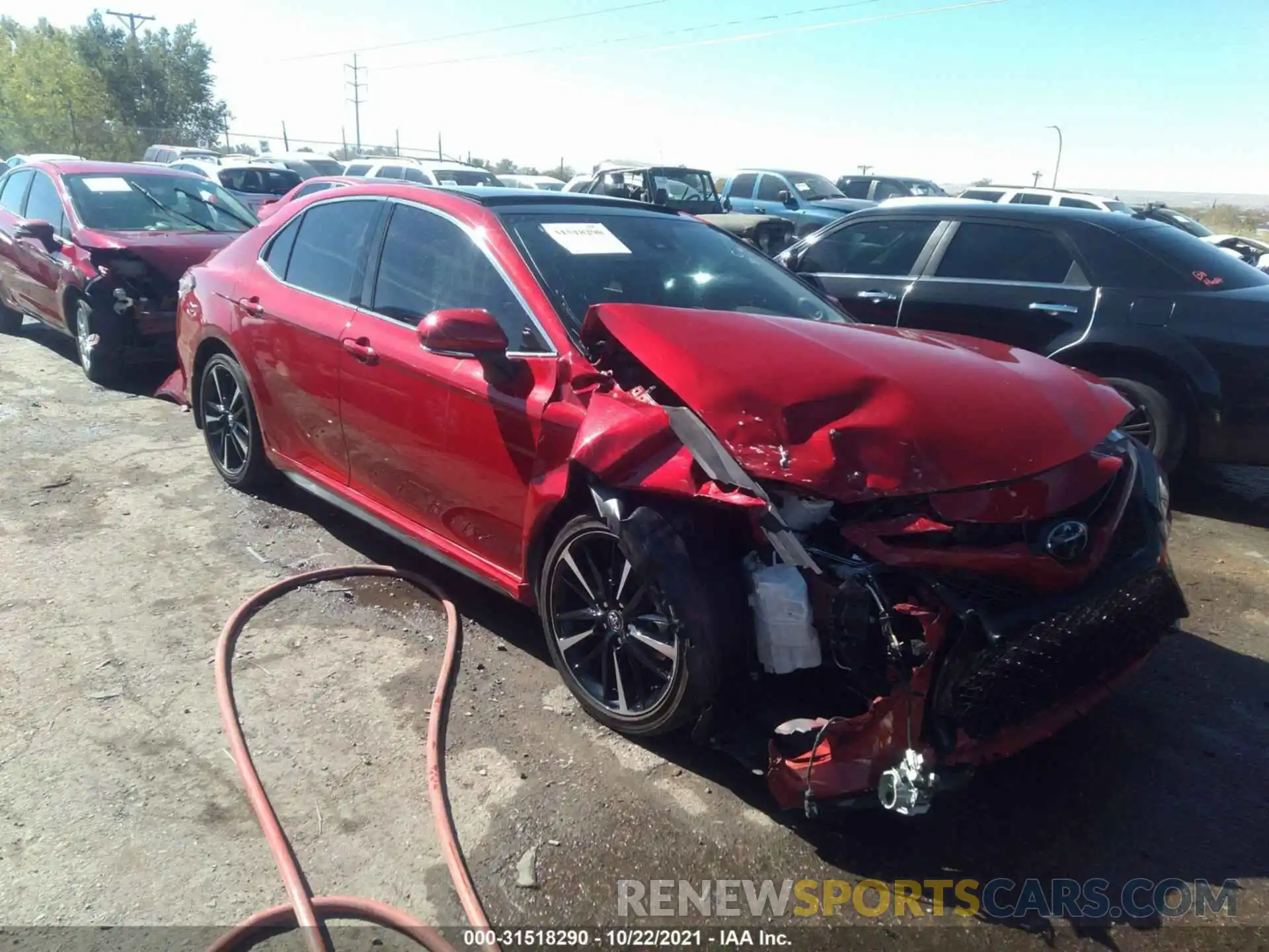 1 Photograph of a damaged car 4T1KZ1AK4LU034696 TOYOTA CAMRY 2020