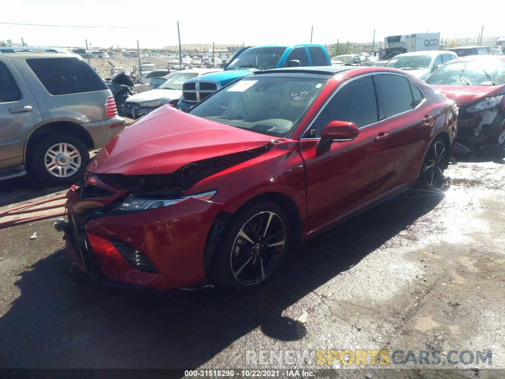 2 Photograph of a damaged car 4T1KZ1AK4LU034696 TOYOTA CAMRY 2020