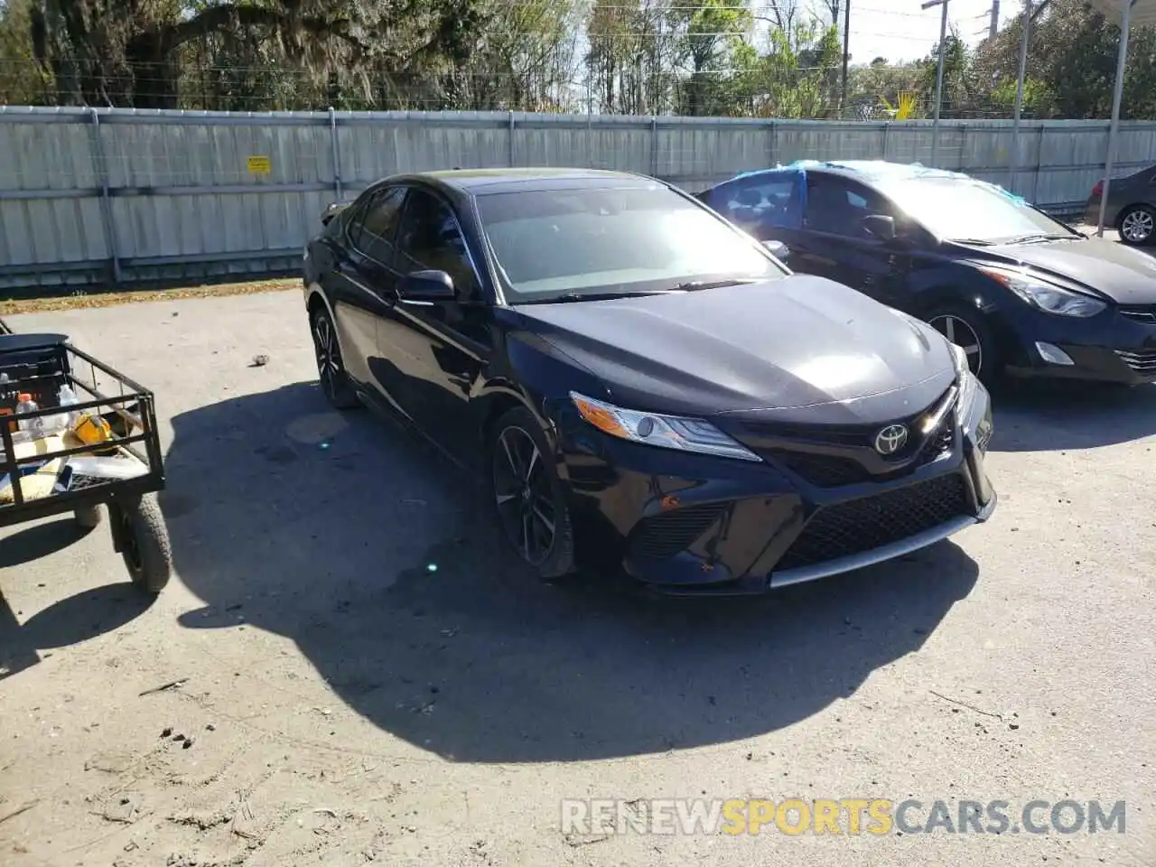 1 Photograph of a damaged car 4T1KZ1AK4LU036190 TOYOTA CAMRY 2020