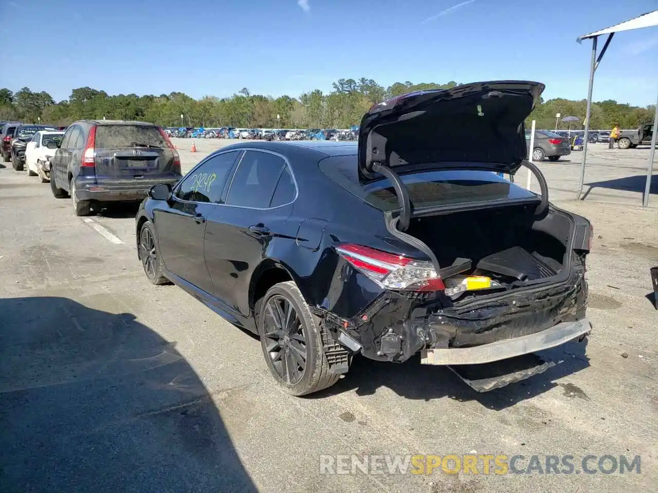 3 Photograph of a damaged car 4T1KZ1AK4LU036190 TOYOTA CAMRY 2020