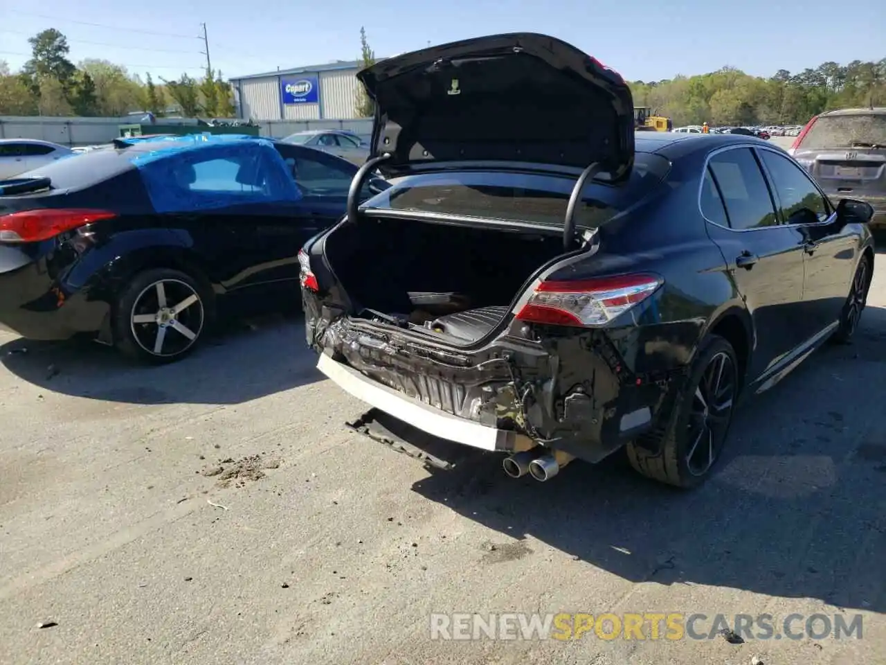 9 Photograph of a damaged car 4T1KZ1AK4LU036190 TOYOTA CAMRY 2020