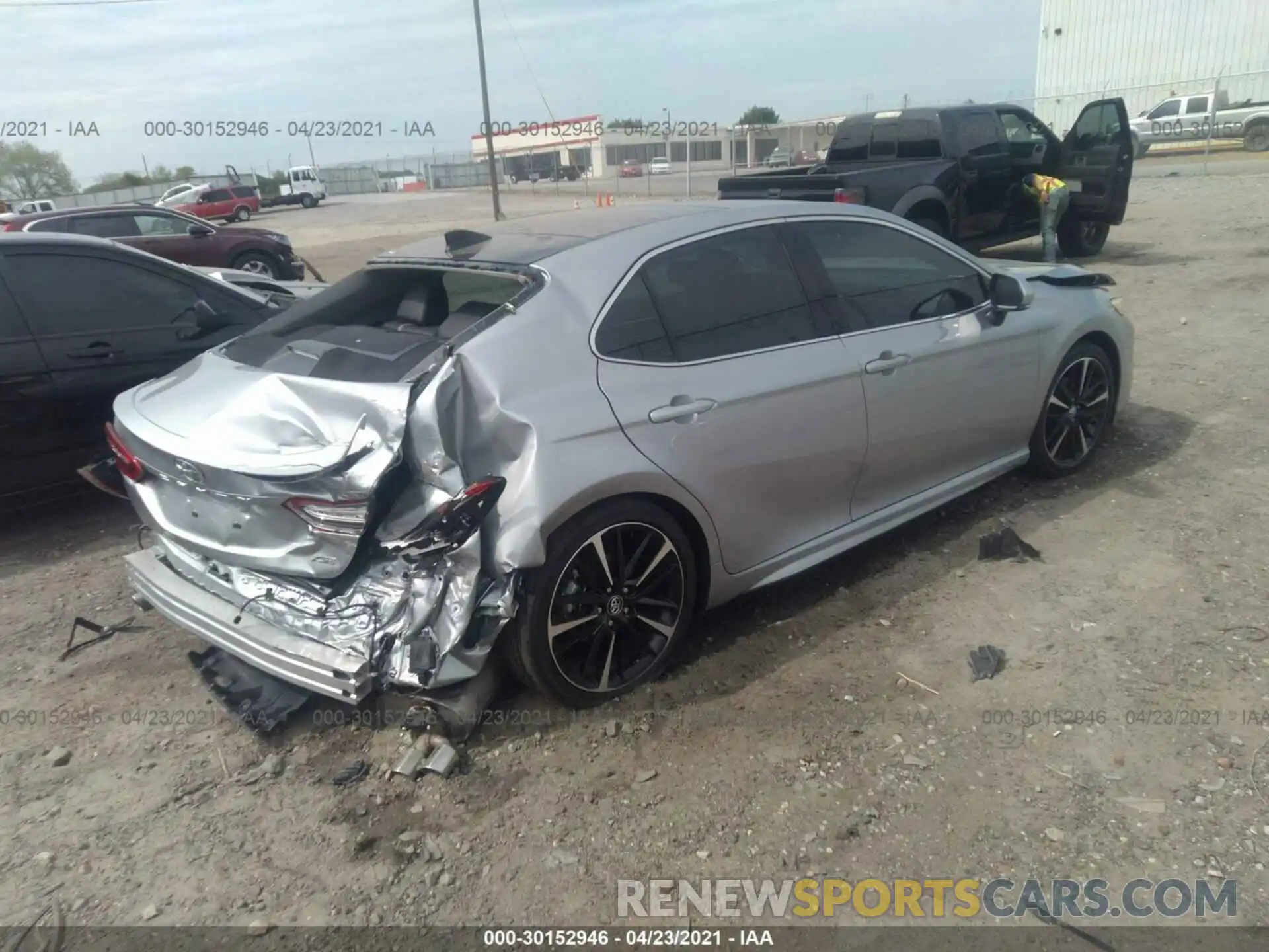 4 Photograph of a damaged car 4T1KZ1AK4LU039929 TOYOTA CAMRY 2020