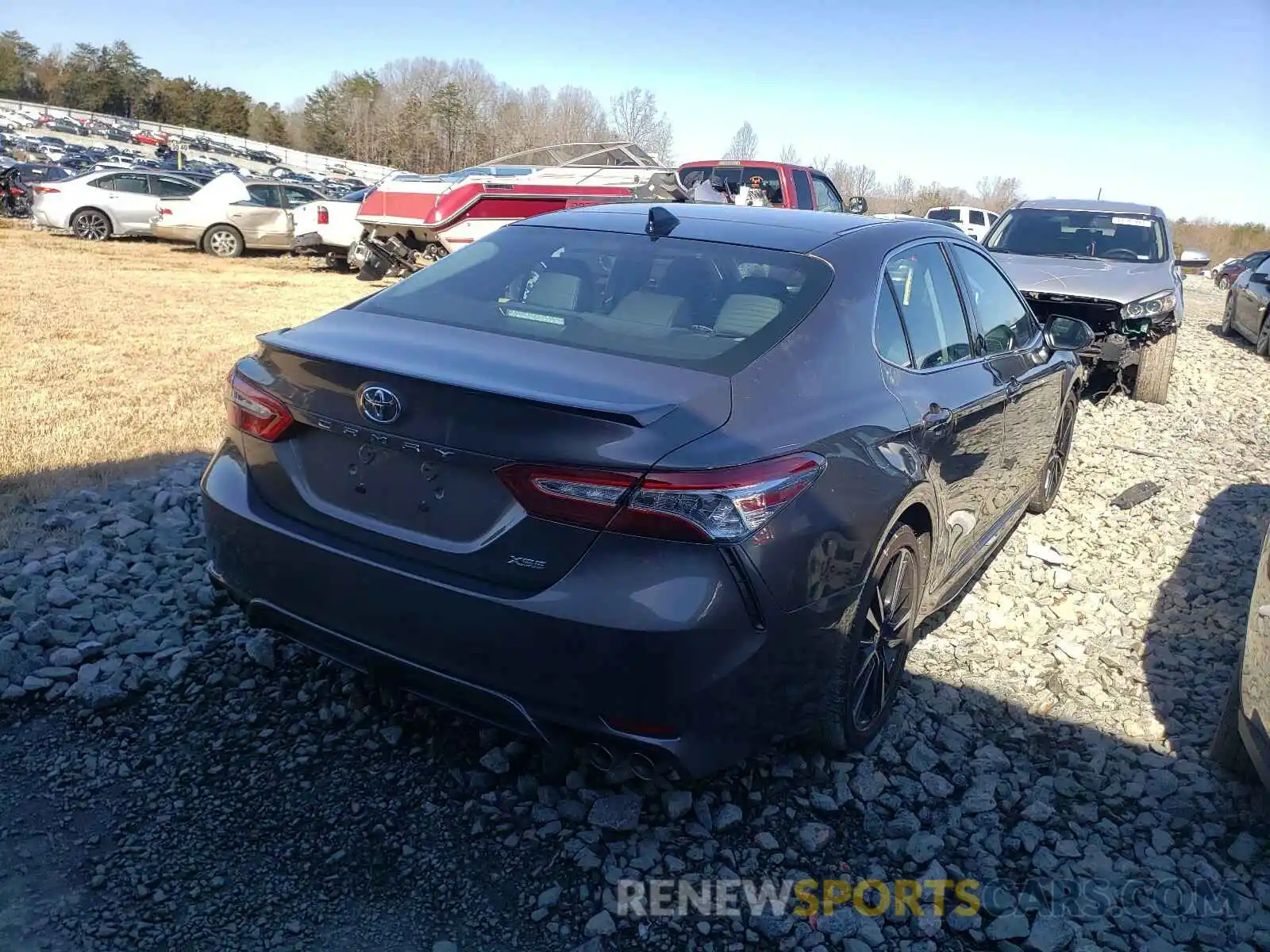 4 Photograph of a damaged car 4T1KZ1AK4LU044693 TOYOTA CAMRY 2020