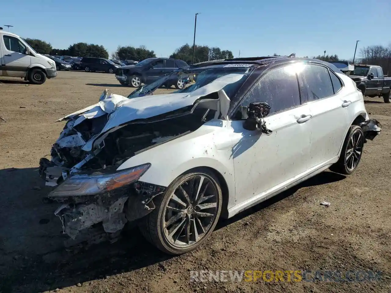 1 Photograph of a damaged car 4T1KZ1AK4LU046623 TOYOTA CAMRY 2020