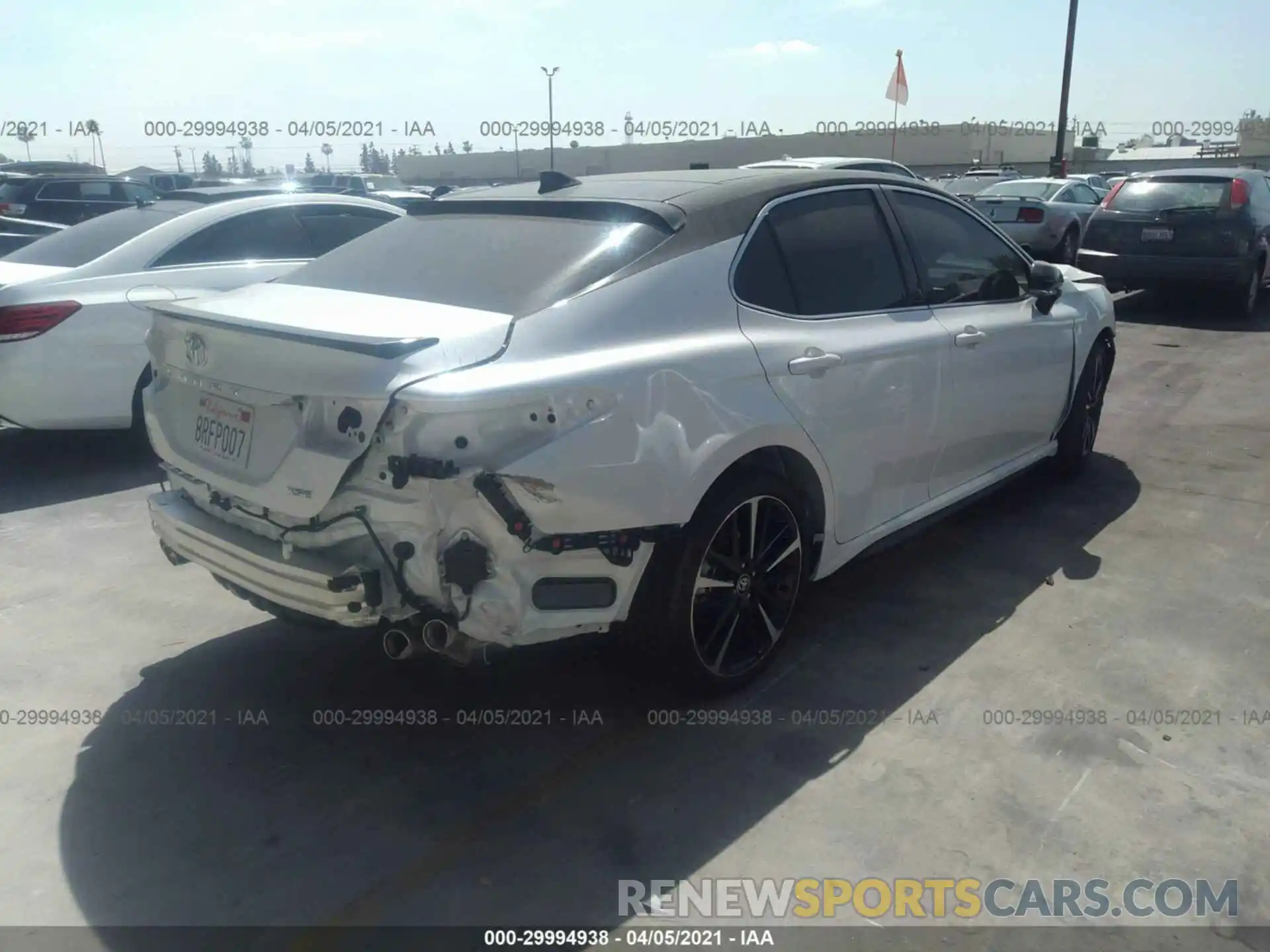 4 Photograph of a damaged car 4T1KZ1AK5LU040541 TOYOTA CAMRY 2020