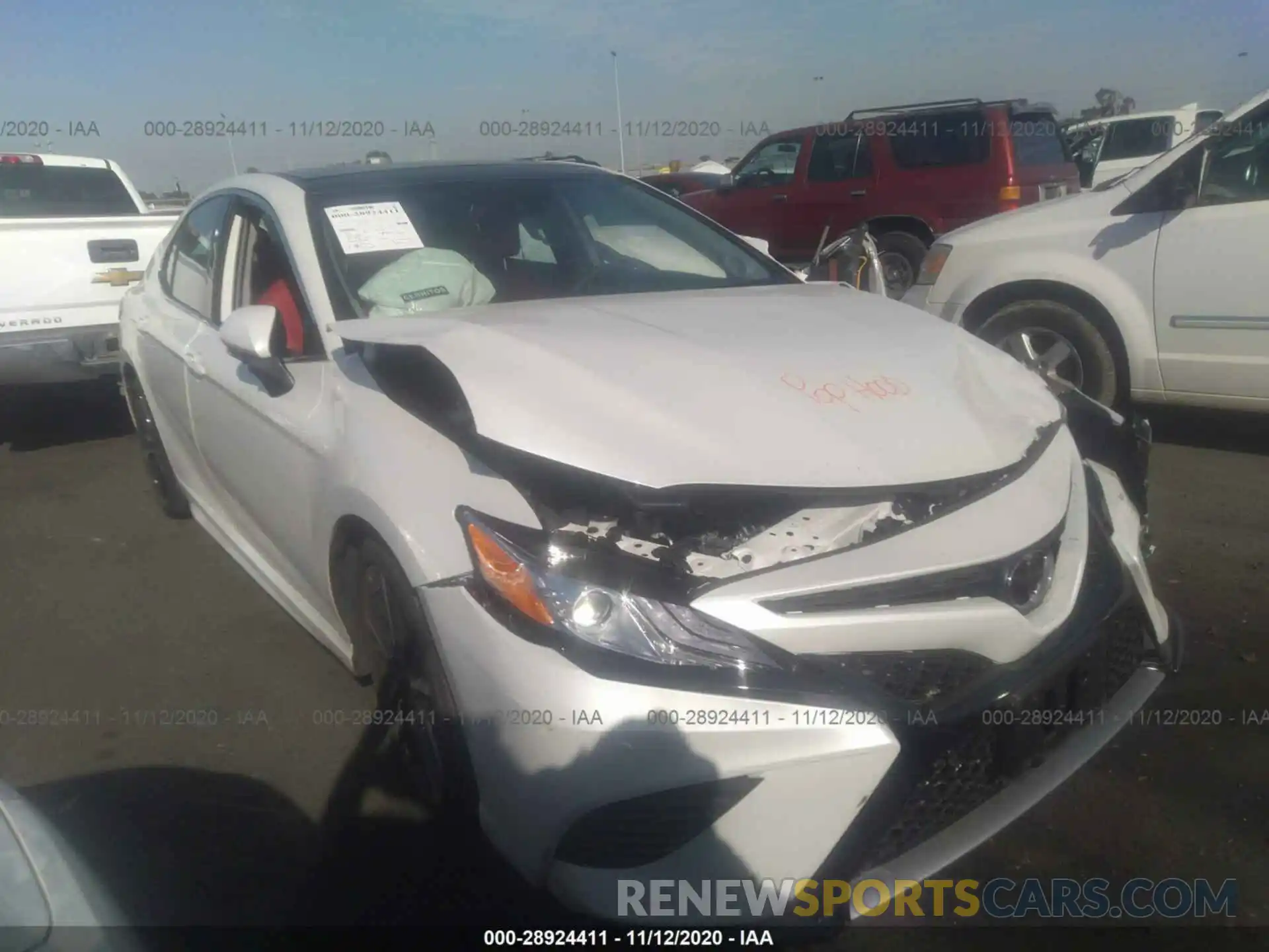 1 Photograph of a damaged car 4T1KZ1AK5LU044802 TOYOTA CAMRY 2020