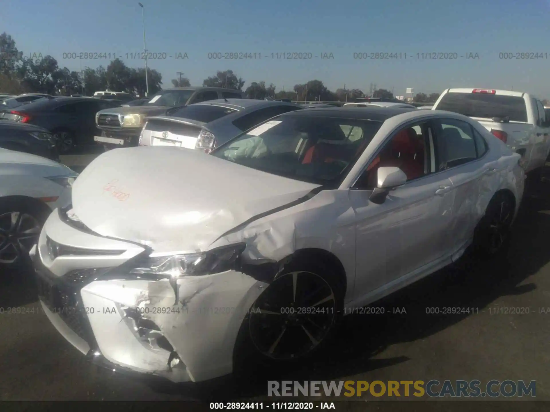 6 Photograph of a damaged car 4T1KZ1AK5LU044802 TOYOTA CAMRY 2020