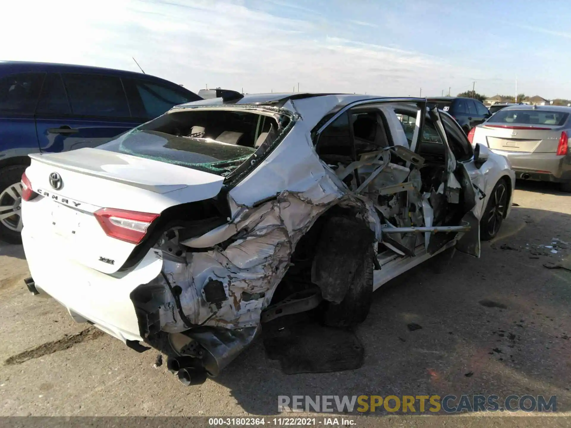 4 Photograph of a damaged car 4T1KZ1AK6LU036045 TOYOTA CAMRY 2020