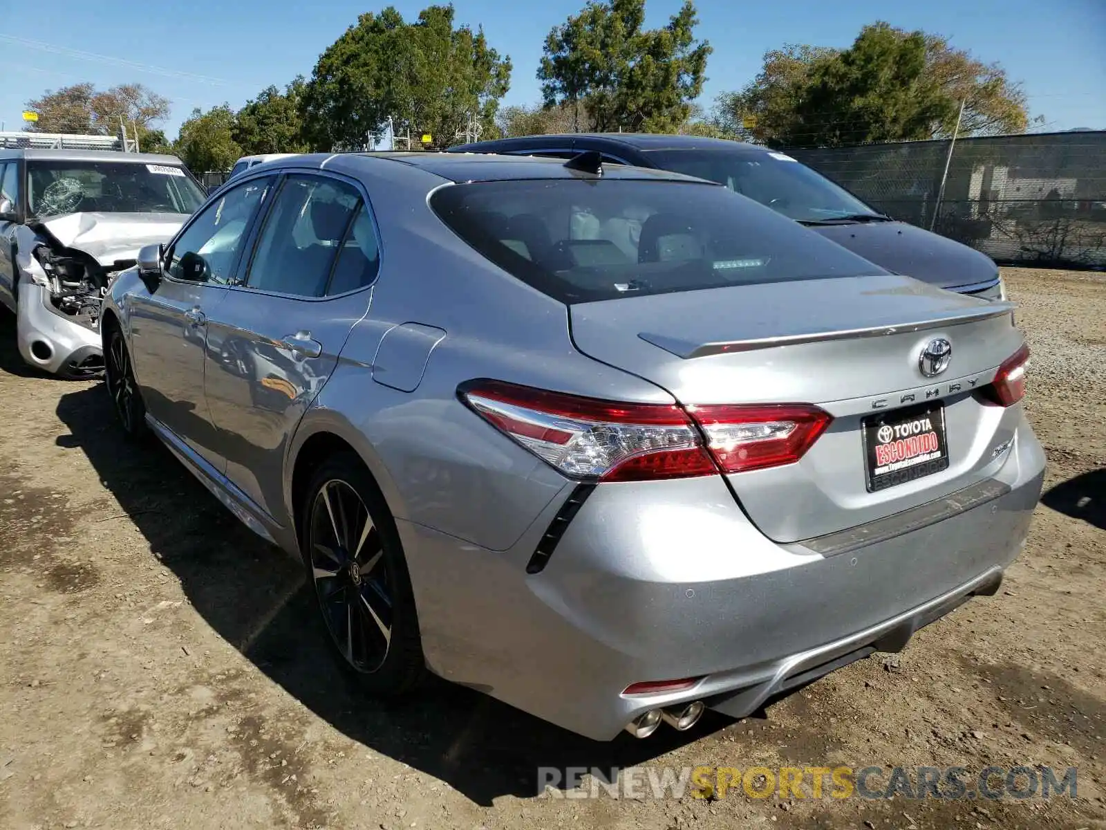 3 Photograph of a damaged car 4T1KZ1AK6LU043691 TOYOTA CAMRY 2020