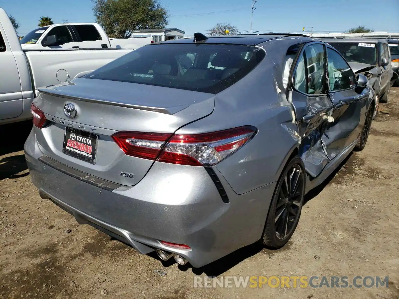 4 Photograph of a damaged car 4T1KZ1AK6LU043691 TOYOTA CAMRY 2020