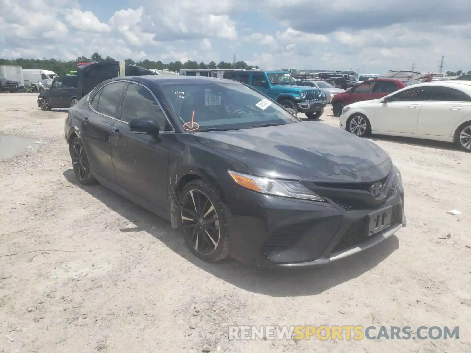 1 Photograph of a damaged car 4T1KZ1AK7LU037009 TOYOTA CAMRY 2020