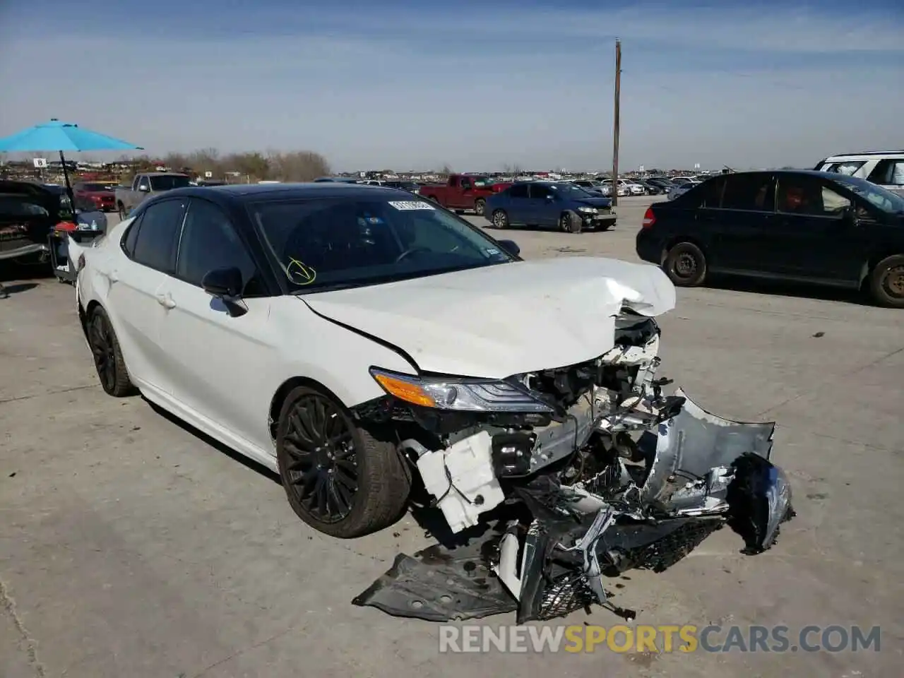 1 Photograph of a damaged car 4T1KZ1AK7LU040265 TOYOTA CAMRY 2020