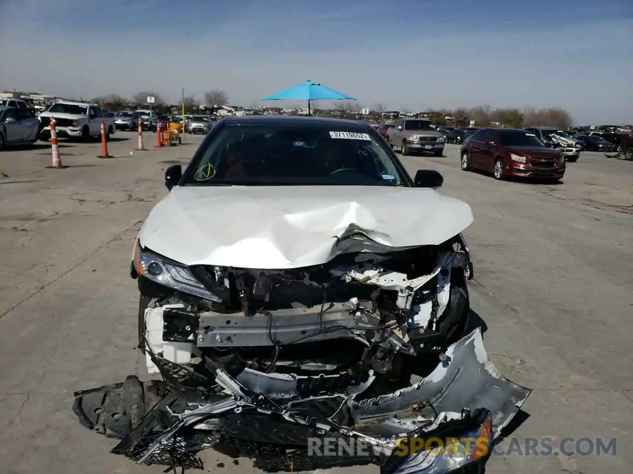 9 Photograph of a damaged car 4T1KZ1AK7LU040265 TOYOTA CAMRY 2020