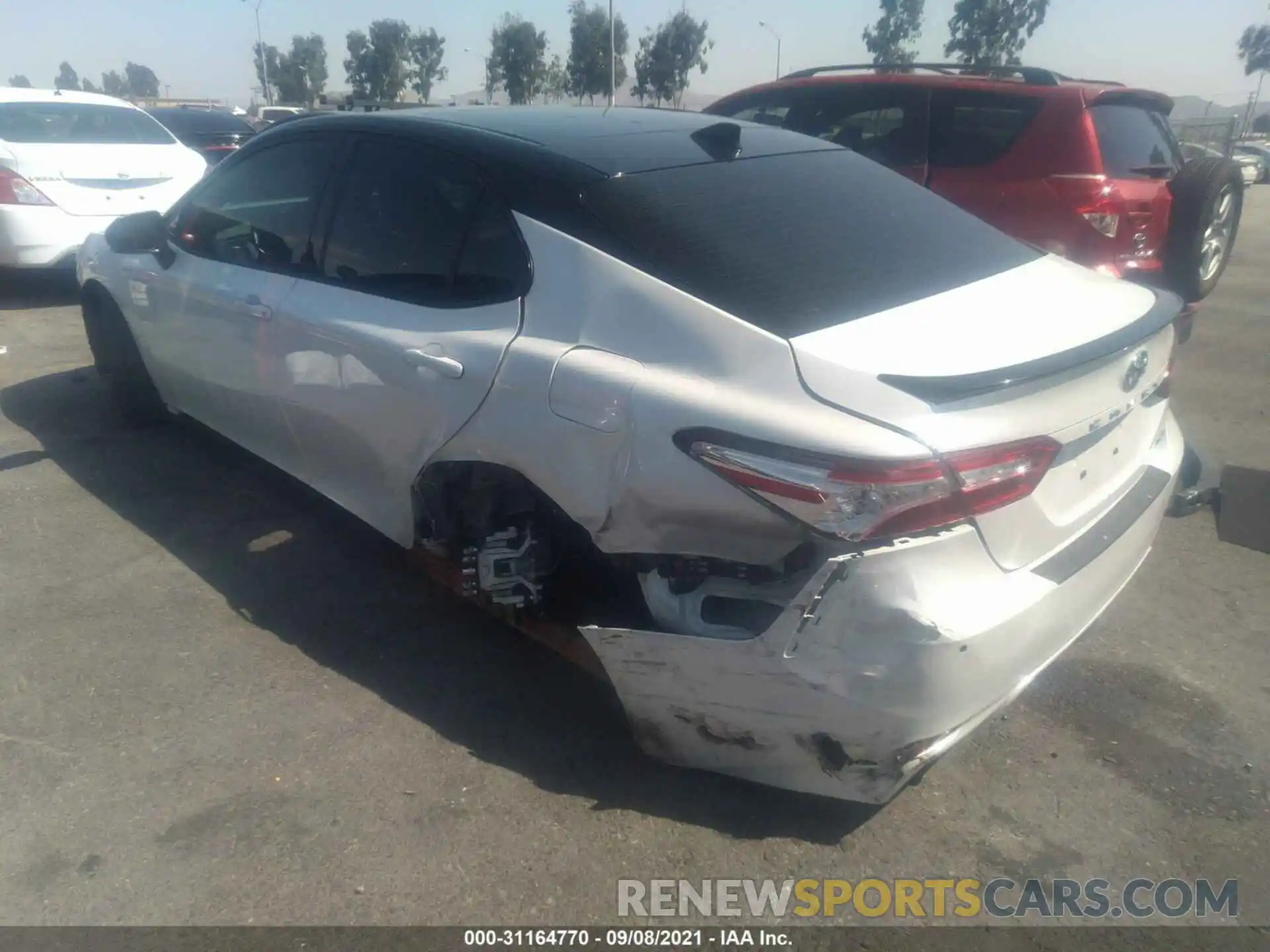 3 Photograph of a damaged car 4T1KZ1AK7LU041660 TOYOTA CAMRY 2020