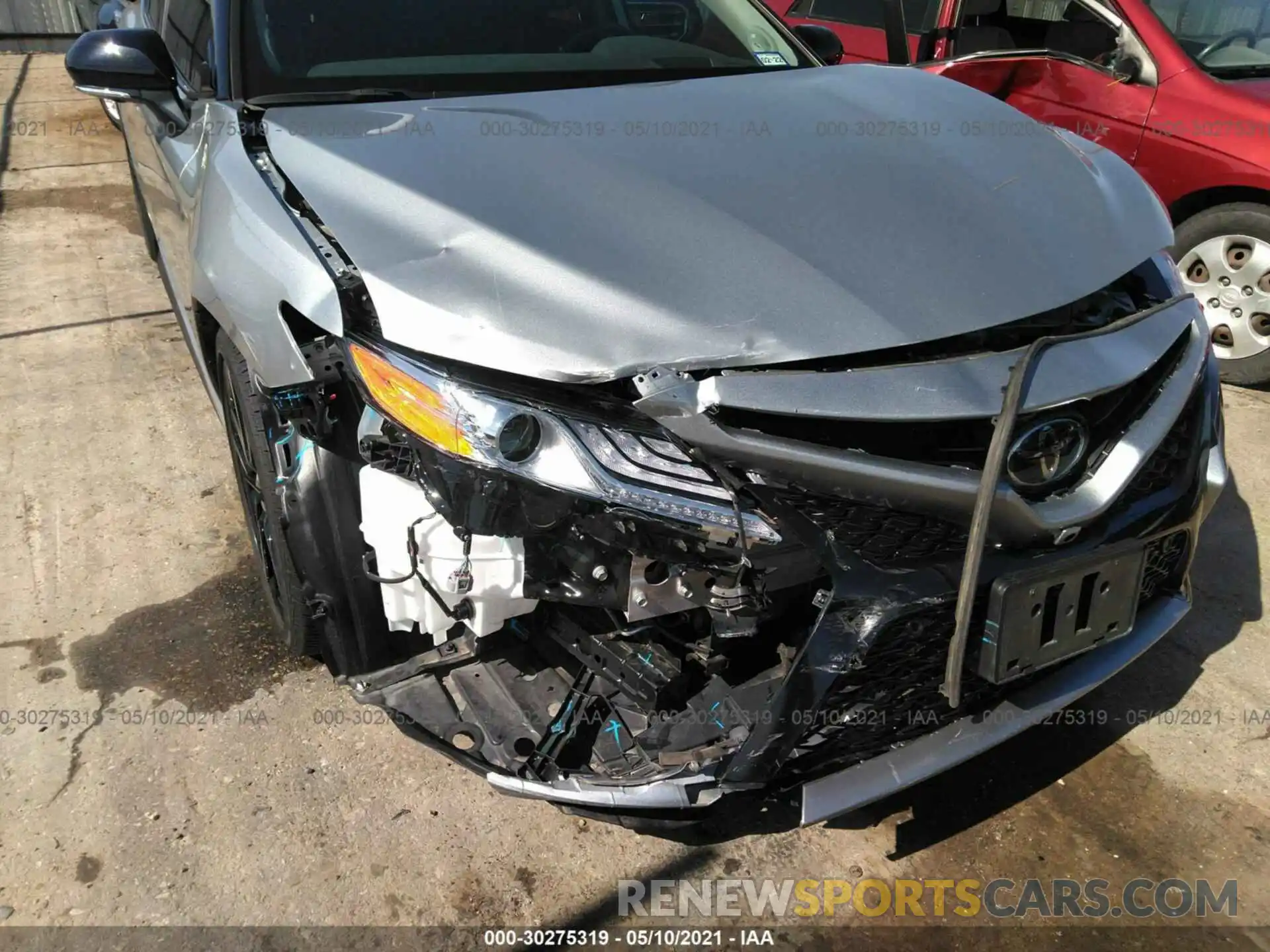 6 Photograph of a damaged car 4T1KZ1AK7LU041903 TOYOTA CAMRY 2020