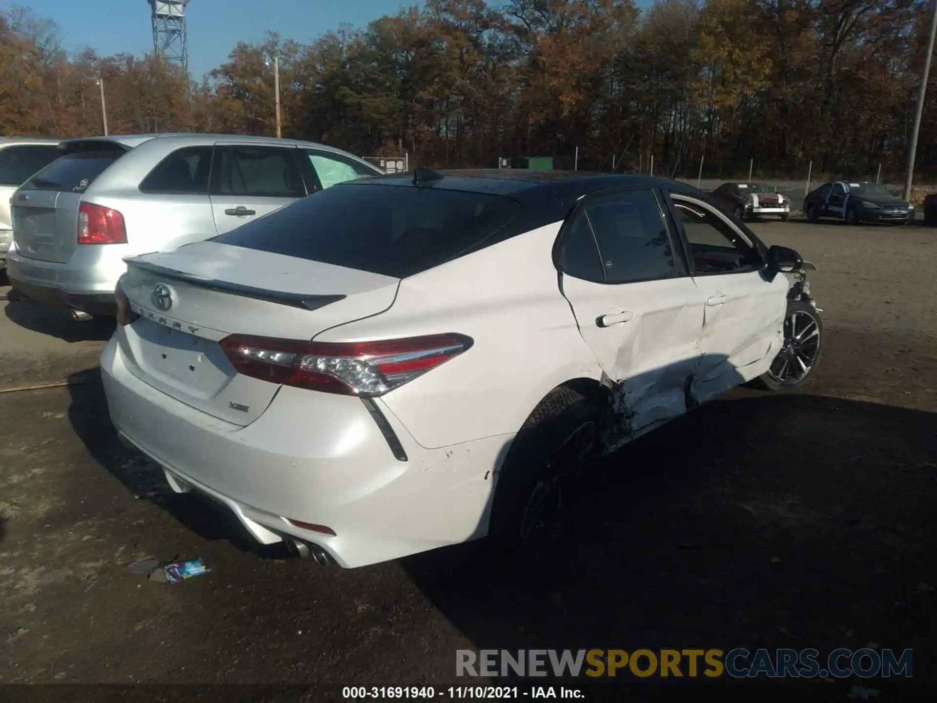 4 Photograph of a damaged car 4T1KZ1AK8LU035866 TOYOTA CAMRY 2020