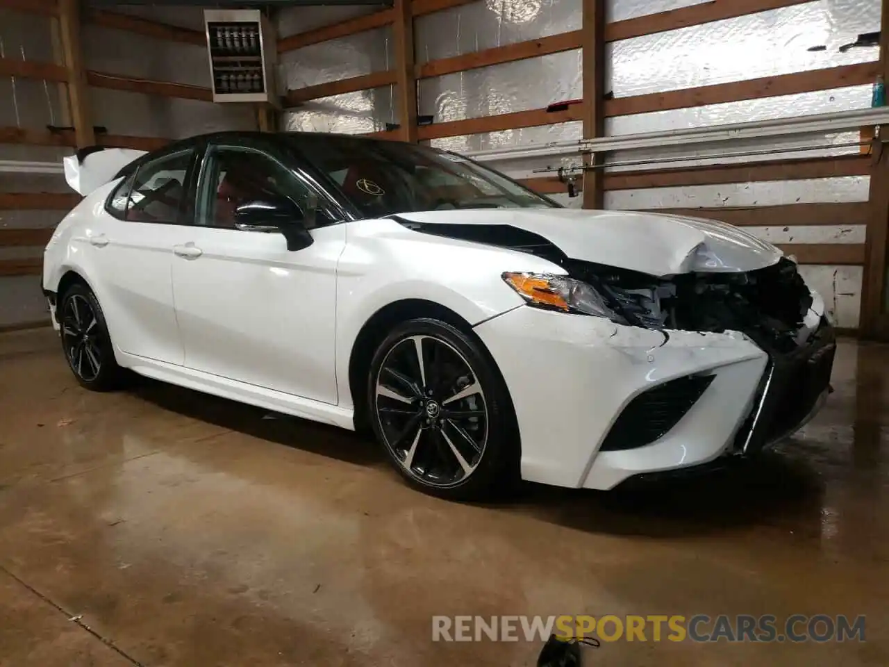 1 Photograph of a damaged car 4T1KZ1AK8LU036497 TOYOTA CAMRY 2020