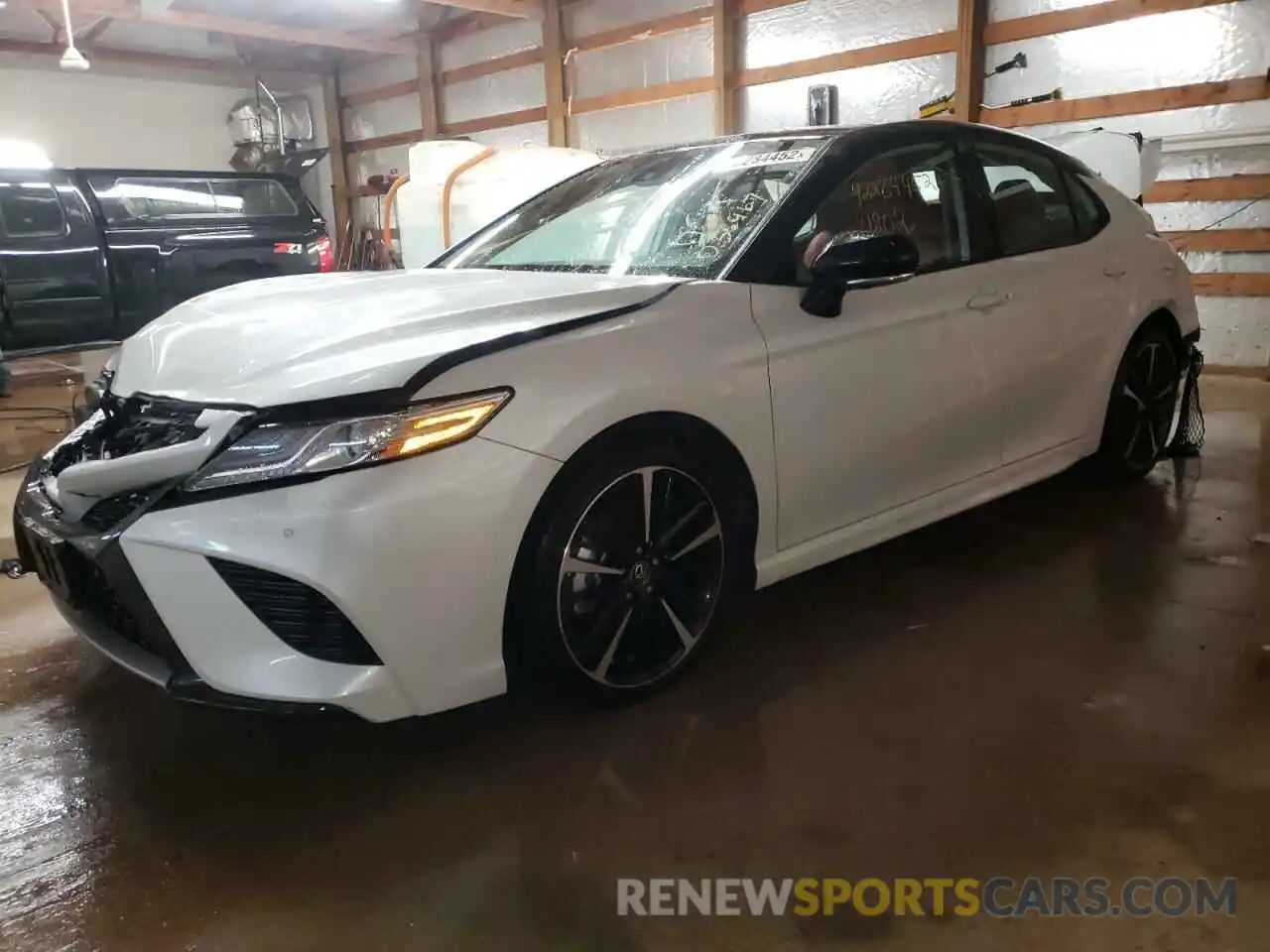 2 Photograph of a damaged car 4T1KZ1AK8LU036497 TOYOTA CAMRY 2020