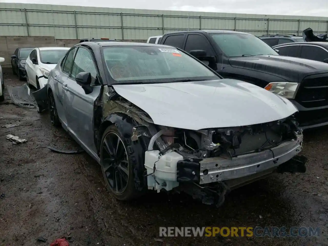 9 Photograph of a damaged car 4T1KZ1AK9LU035357 TOYOTA CAMRY 2020