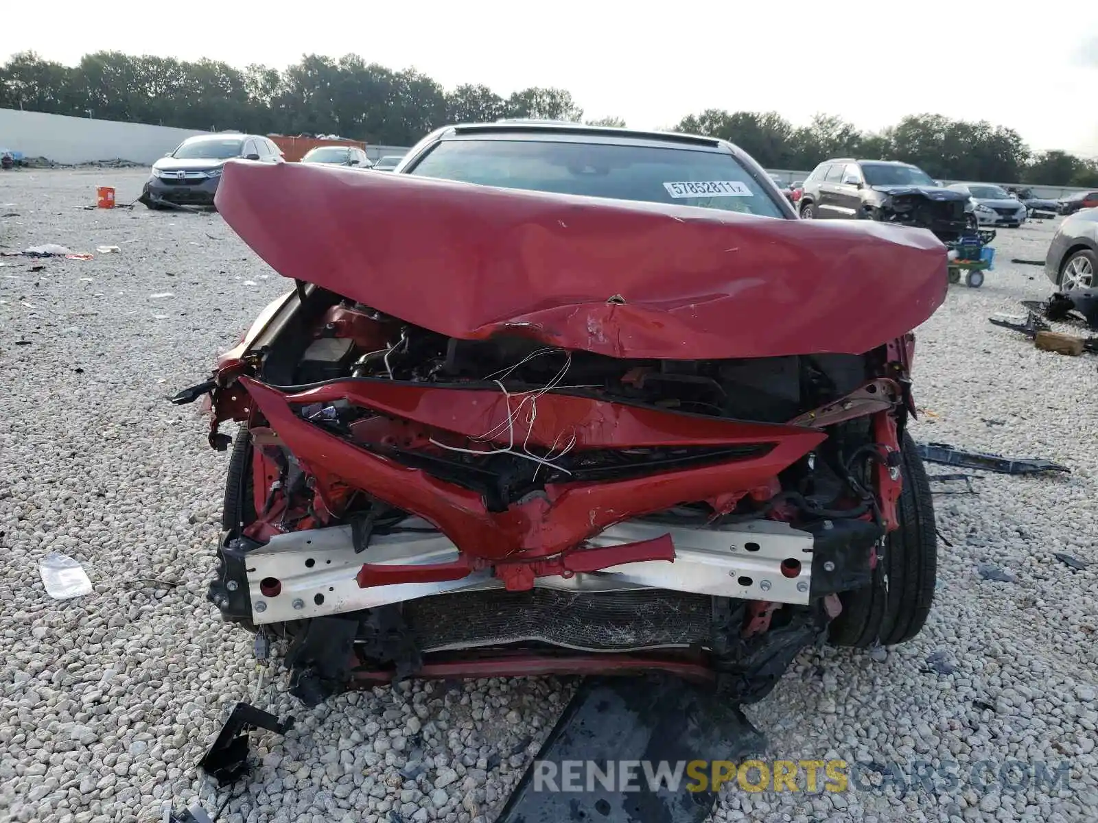 9 Photograph of a damaged car 4T1KZ1AK9LU037609 TOYOTA CAMRY 2020