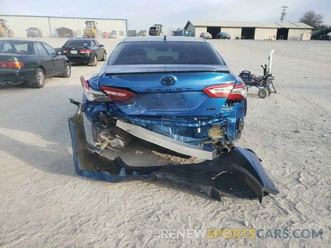 9 Photograph of a damaged car 4T1KZ1AK9LU040218 TOYOTA CAMRY 2020