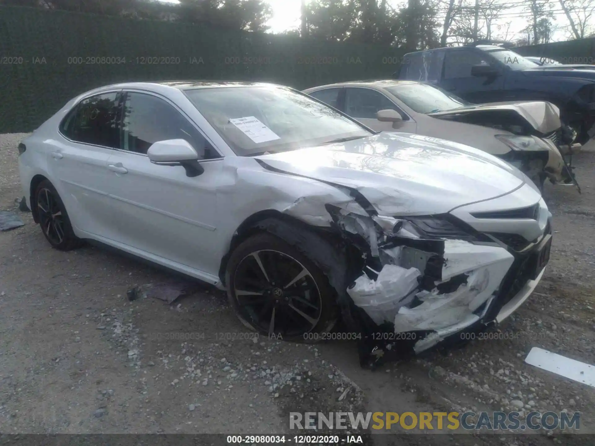 1 Photograph of a damaged car 4T1KZ1AK9LU043619 TOYOTA CAMRY 2020